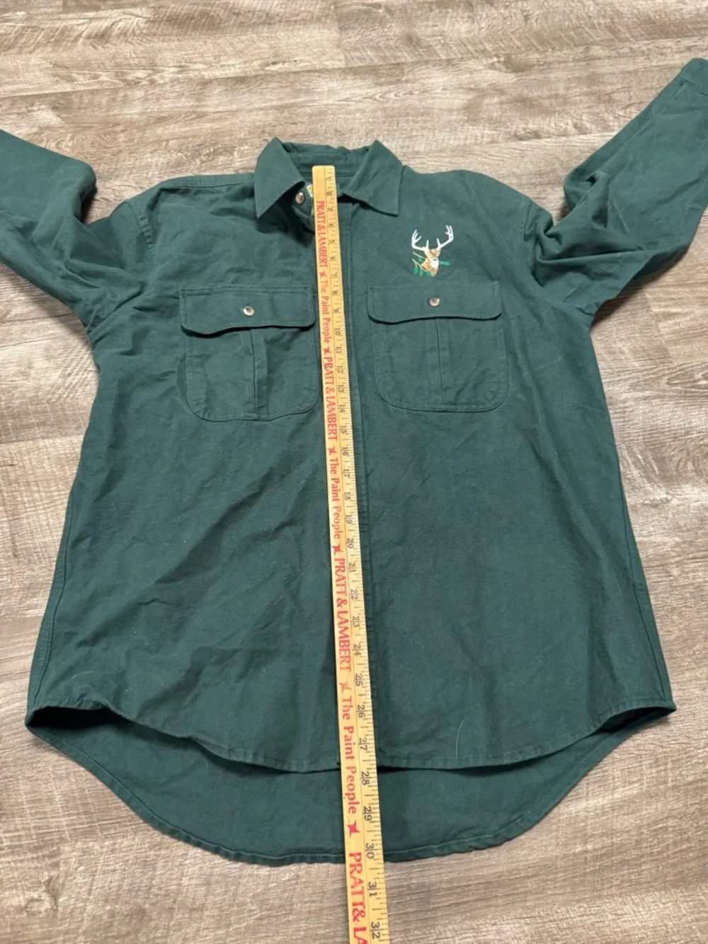 Cabelas Outdoor Gear Green Deer Embroidered Button Front Shirt Size Medium